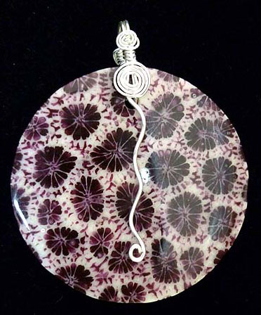 Dyed Coral Coin pendant Bali - Indonesia